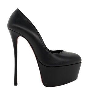 Louboutin Dolly 40 ❤️